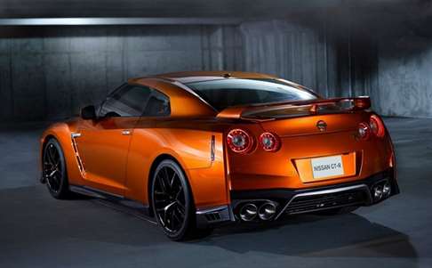 nissan gt-r 2017