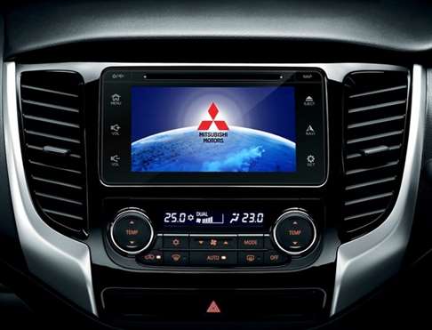 nova mitsubishi l200 triton sport 2017 interior sistema multi-midia