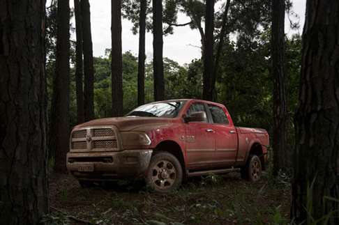 nova ram 2500 laramie 2016