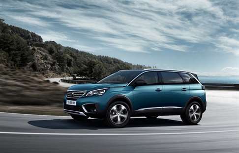 peugeot 5008 2017