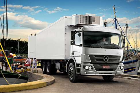 novo mercedes atego 2012