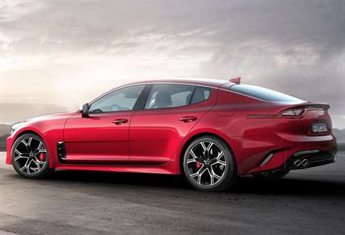 novo kia stinger 2018