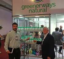 Ivo Thomas e Jerry Ray, sócio da licença Greenerways América Latina durante a Beauty Fair 2016. (Divulgação)