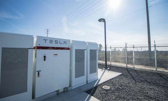 Mira-Loma-Substation-Tesla-Battery-Storage-Facility-1020x610