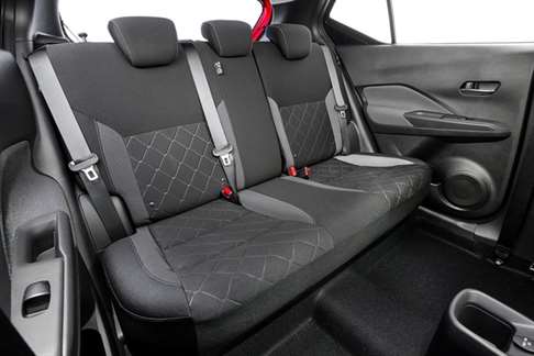 nissan kicks 2018 interior banco traseiro