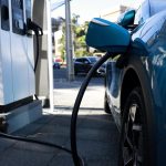 IPVA de carros elétricos e híbridos em 2026: alíquotas variam por estado