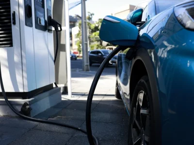 IPVA de carros elétricos e híbridos em 2026: alíquotas variam por estado