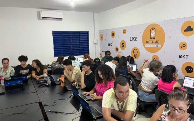Pequenos negócios no Brasil avançam com marketing digital e IA