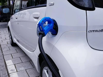 Emova Easy: o carro elétrico mais barato do Brasil a partir de R$ 69.990