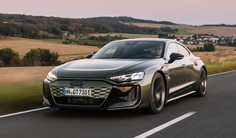 Audi RS e-tron GT Performance: o cupê elétrico mais potente da marca a partir de R$ 1,3 mi