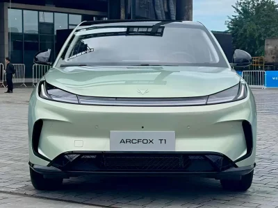 BAIC planeja entrar no Brasil com híbridos plug-in além do elétrico Arcfox T1