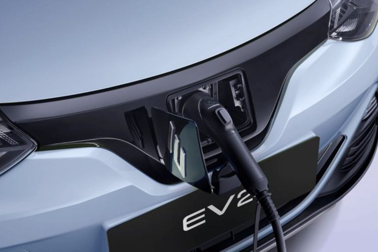 Emova Easy é o carro elétrico mais acessível do Brasil a R$ 69.990