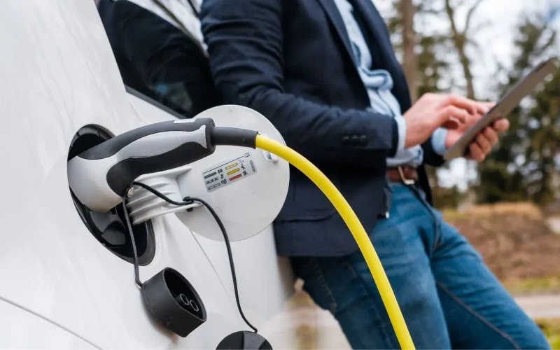 Tempo de carregamento de carros elétricos: quanto esperar e como otimizar