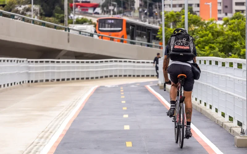 Ciclovias e parques de São Paulo promovem aumento na prática de ciclismo