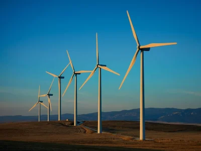 Energia eólica atinge recorde global com 165 gigawatts de nova capacidade