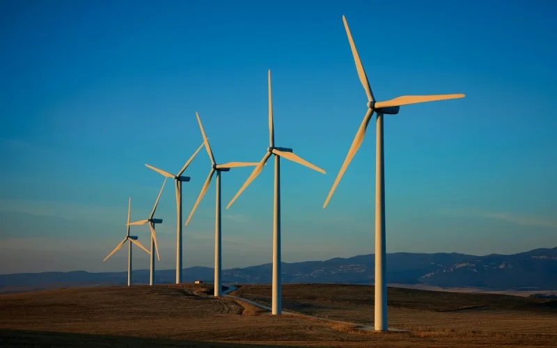 Energia eólica atinge recorde global com 165 gigawatts de nova capacidade
