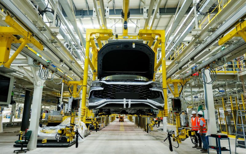 BYD enfrenta incertezas na produção local de veículos em Camaçari, BA