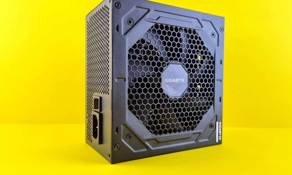 Fonte 500W 80 Plus: Ideal para PCs gamers de entrada e custo-benefício