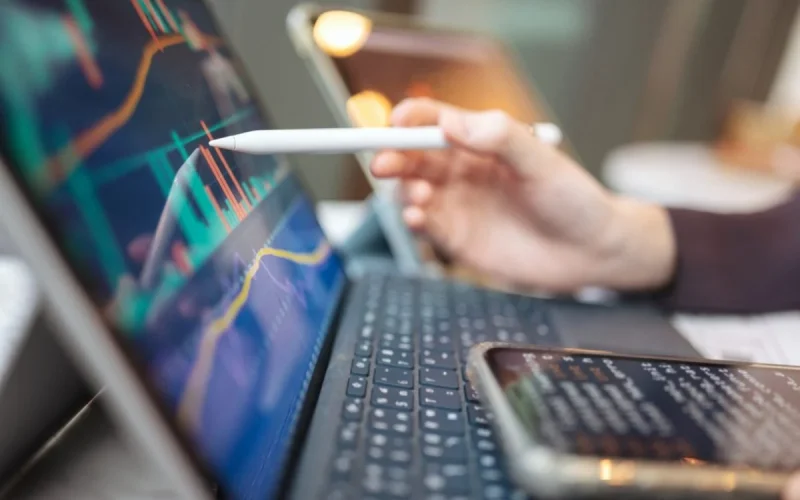 Otimismo de 70% entre profissionais de marketing digital aponta para crescimento no Brasil