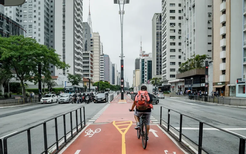 Bicicletas: de esporte a meio de transporte no cotidiano urbano