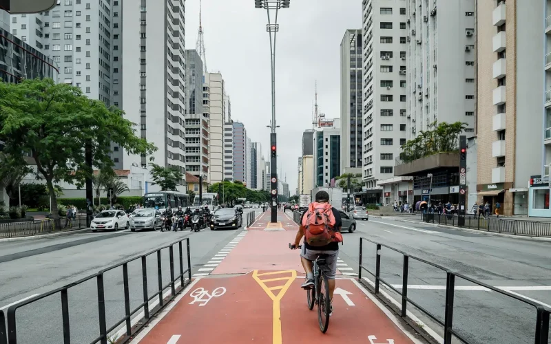 Bicicletas: de esporte a meio de transporte no cotidiano urbano