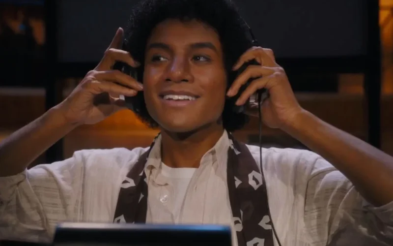 Briga em cinema marca a estreia do filme sobre Michael Jackson no Brasil