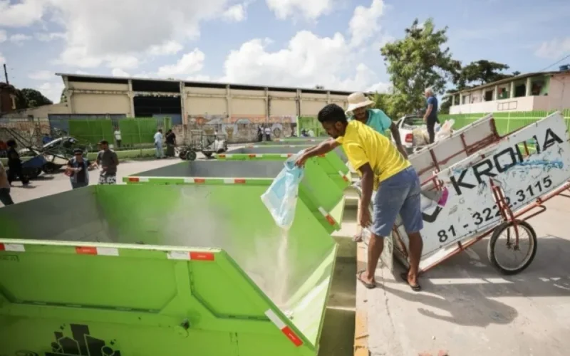 Recife paga catadores por entulho coletado com pagamento via PIX