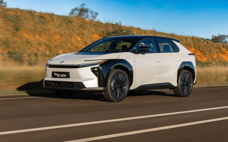 Toyota bZ4X elétrico chega ao Brasil por R$ 419.900 com autonomia de 361 km
