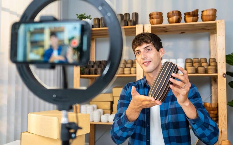 Marketing digital impulsiona crescimento de pequenas e médias empresas em 2026