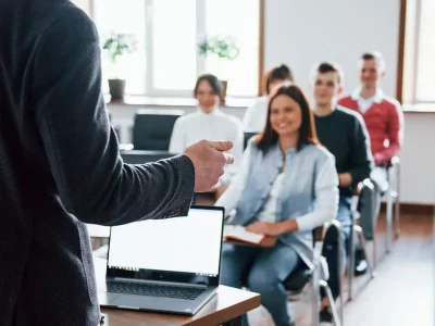 Universidades no Brasil ampliam cursos de Inteligência Artificial para o mercado