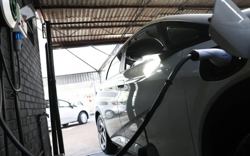 BYD Dolphin Mini se destaca como o terceiro carro mais vendido no RS em 2026