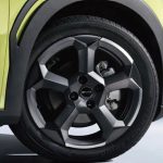 Fiat enfrenta competição da BYD com diferença de vendas reduzida a apenas 2 mil unidades