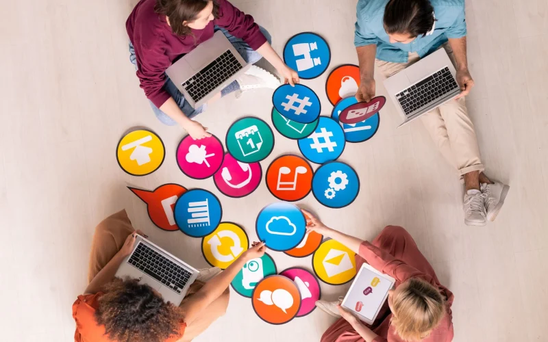 Mídia paga é a principal fonte de ROI em marketing digital em 2024