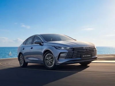 Crescimento das vendas de elétricos e híbridos: BYD e Geely se destacam