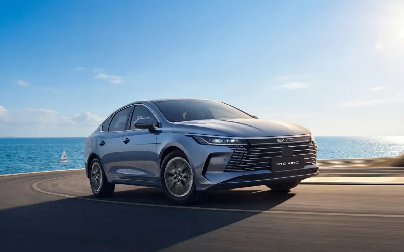 Crescimento das vendas de elétricos e híbridos: BYD e Geely se destacam