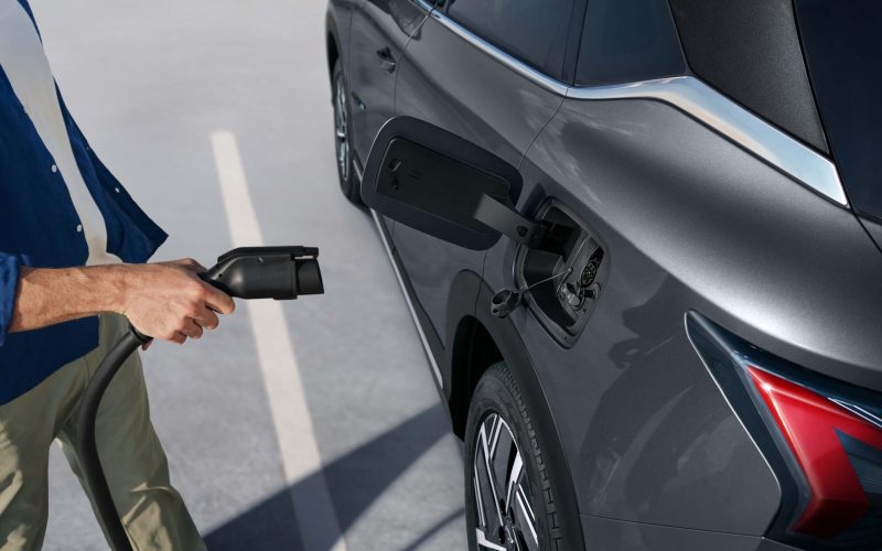 Chevrolet Captiva EV oferece economia de até R$ 17.890 em comparação com GAC Aion ES e MG S5
