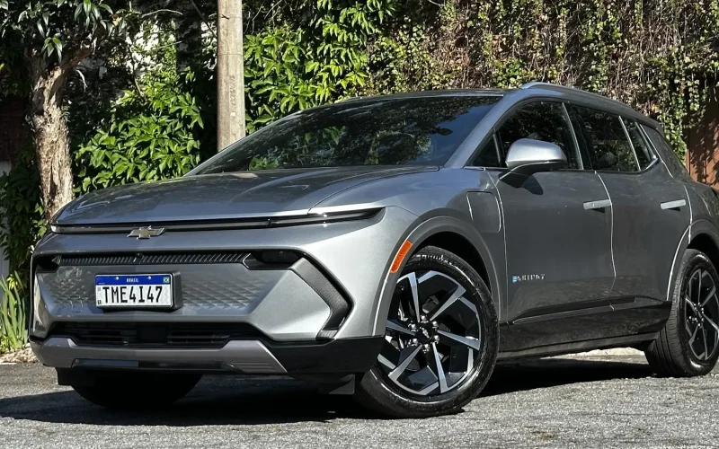 Chevrolet Equinox EV esgotado no Brasil sem previsão de retorno ao mercado
