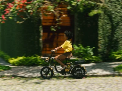 E-bikes podem reduzir emissões de CO₂ e transformar mobilidade urbana no Brasil