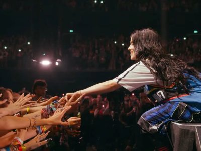 Filme-concerto de Billie Eilish com direção de James Cameron chega aos cinemas