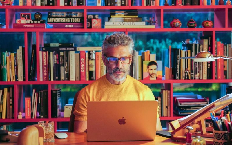 Natal Amargo, novo filme de Pedro Almodóvar, chega aos cinemas brasileiros