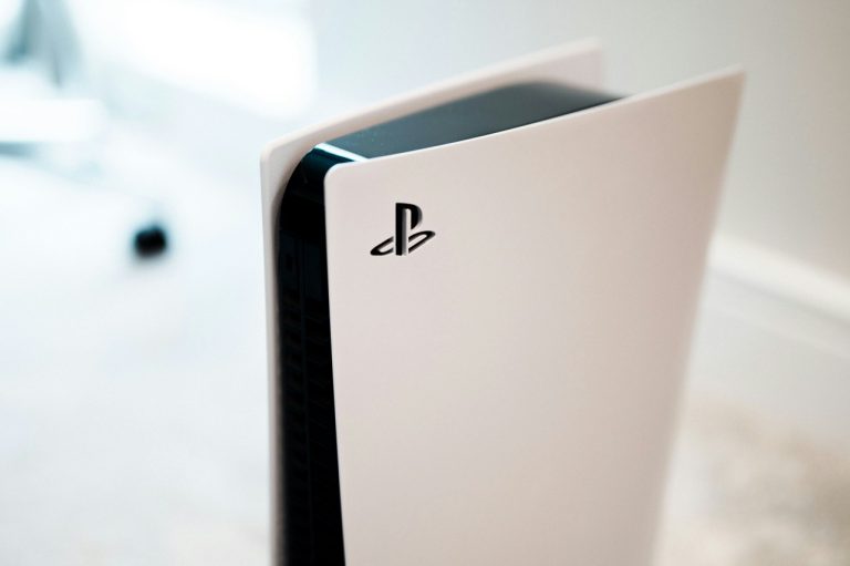 PlayStation 5: vendas caem 36% no 1º trimestre de 2026, diz Sony