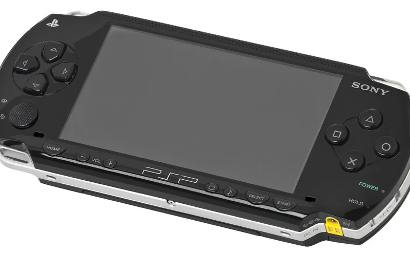 Shawn Layden acredita que o PSP 2 teria sido melhor que o PS Vita