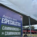 Caminhoneiros ganham atendimento médico gratuito em pontos de parada nas estradas