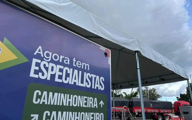 Caminhoneiros ganham atendimento médico gratuito em pontos de parada nas estradas