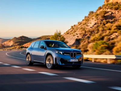 BMW iX3 é o SUV elétrico com maior autonomia do Brasil, chegando a 570 km