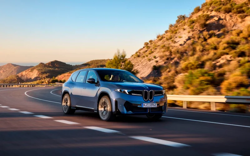 BMW iX3 é o SUV elétrico com maior autonomia do Brasil, chegando a 570 km