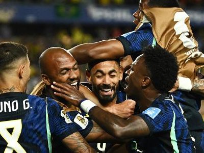 Brasil precisa vencer a Escócia para garantir melhor posição na Copa