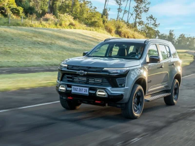 Chevrolet Trailblazer Midnight: SUV com suspensão off-road e tecnologia avançada