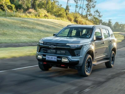Chevrolet Trailblazer Midnight: SUV com suspensão off-road e tecnologia avançada