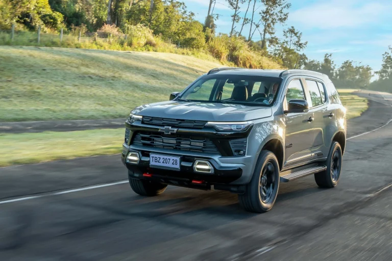 Chevrolet Trailblazer Midnight: SUV com suspensão off-road e tecnologia avançada